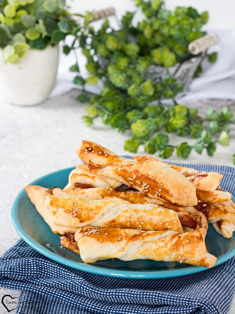 galettes à la pâte feuilletée et lard