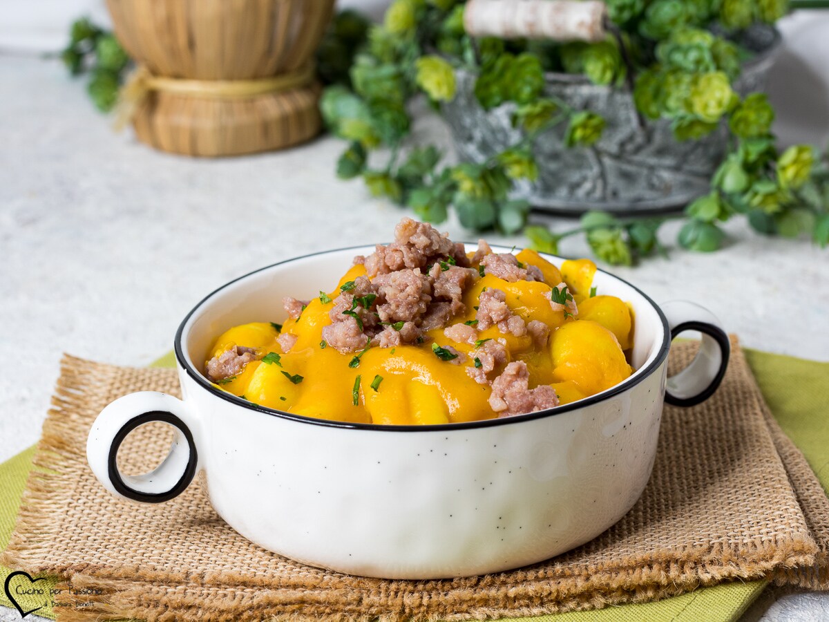 GNOCCHI À LA COURGE ET SAUCISSE