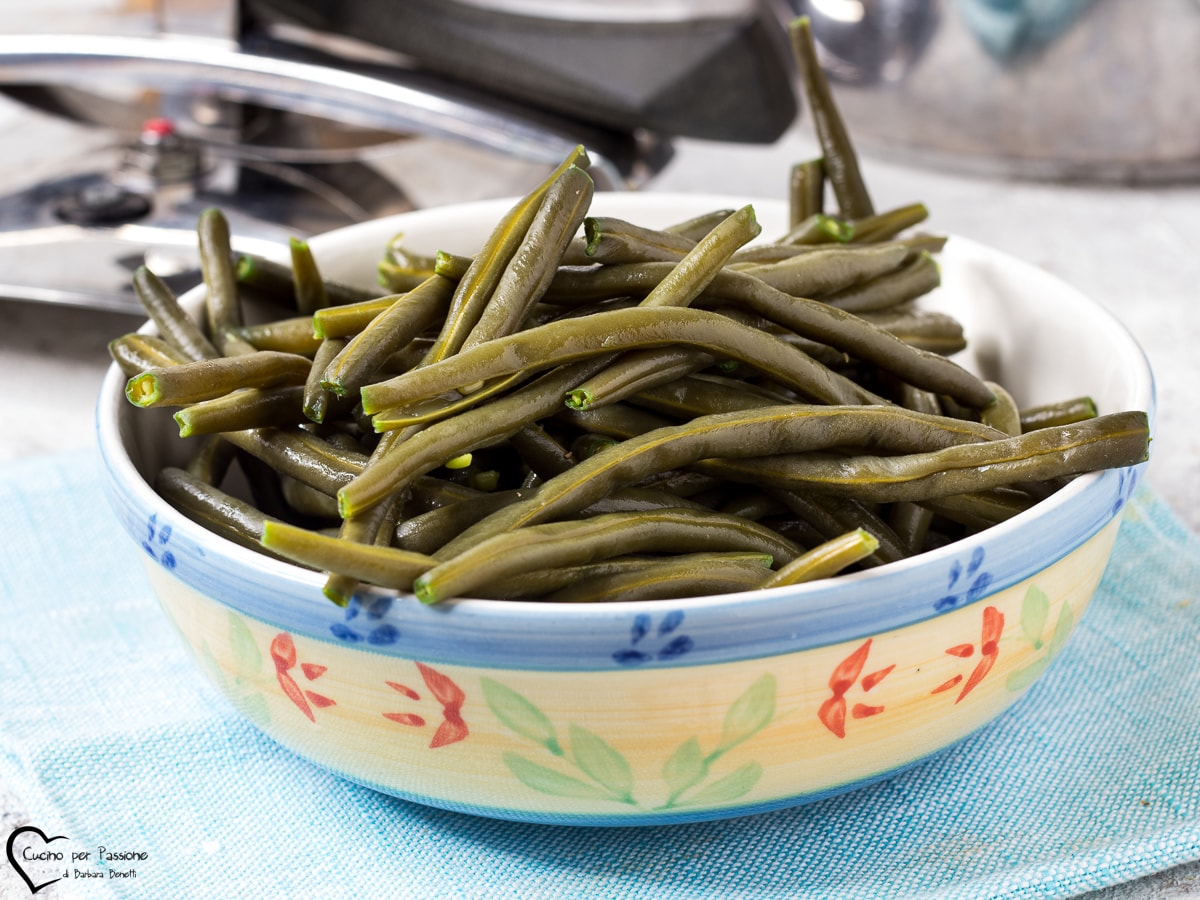 HARICOTS VERTS EN COCOTTE-MINUTE