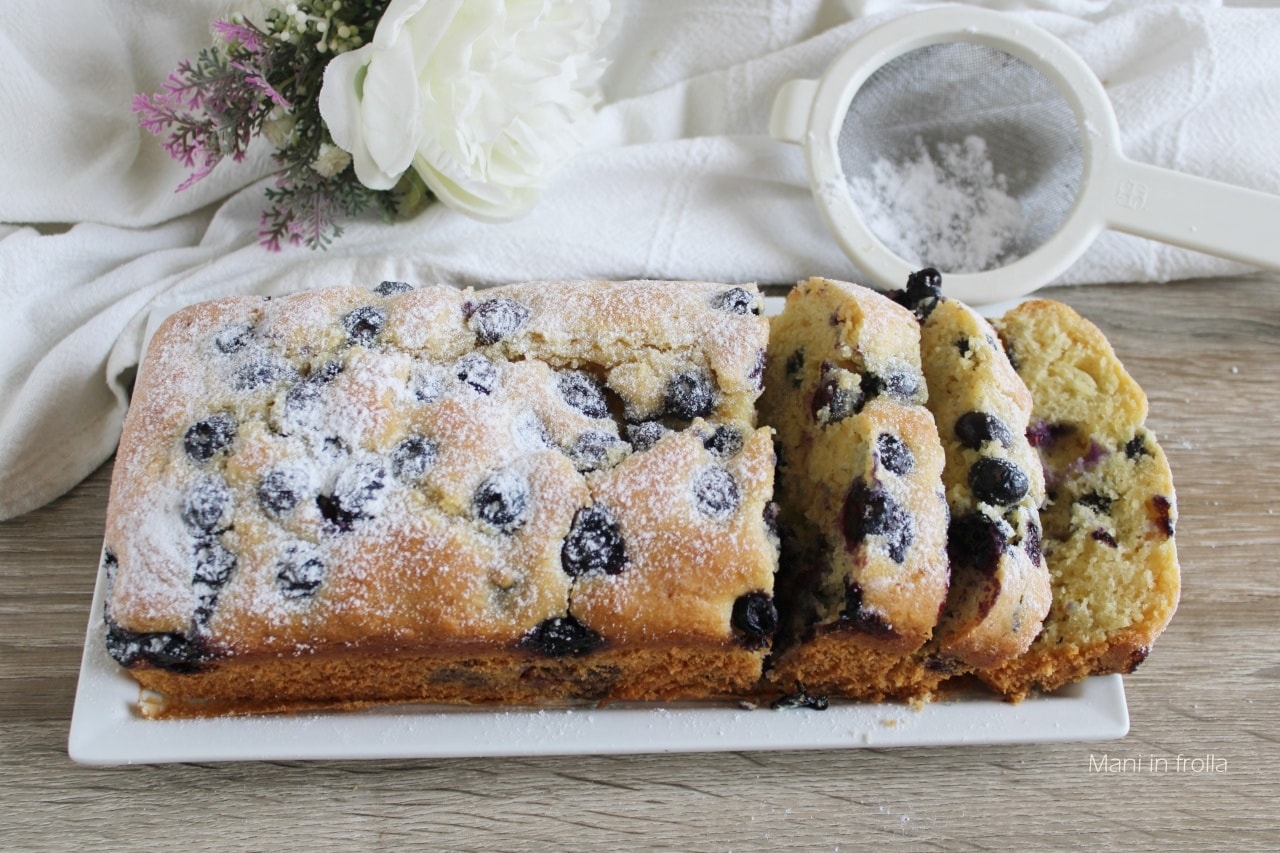 Cake moelleux aux myrtilles