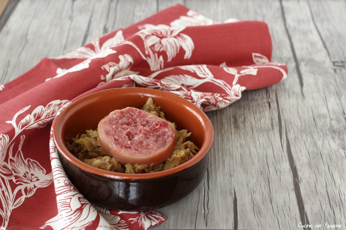 CHOU FRISÉ RECETTE AVEC ZAMPONE OU COTECHINO