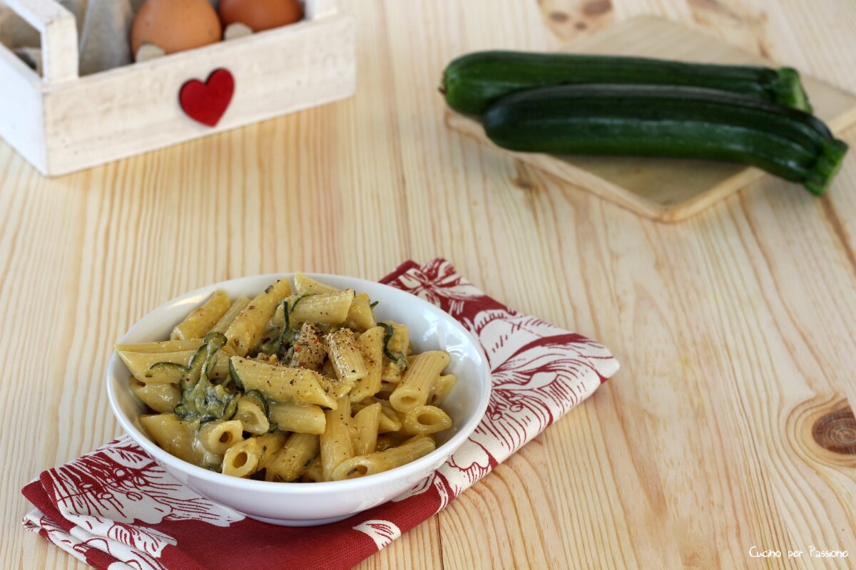CARBONARA DE COURGETTES FACILE ET DÉLICIEUSE
