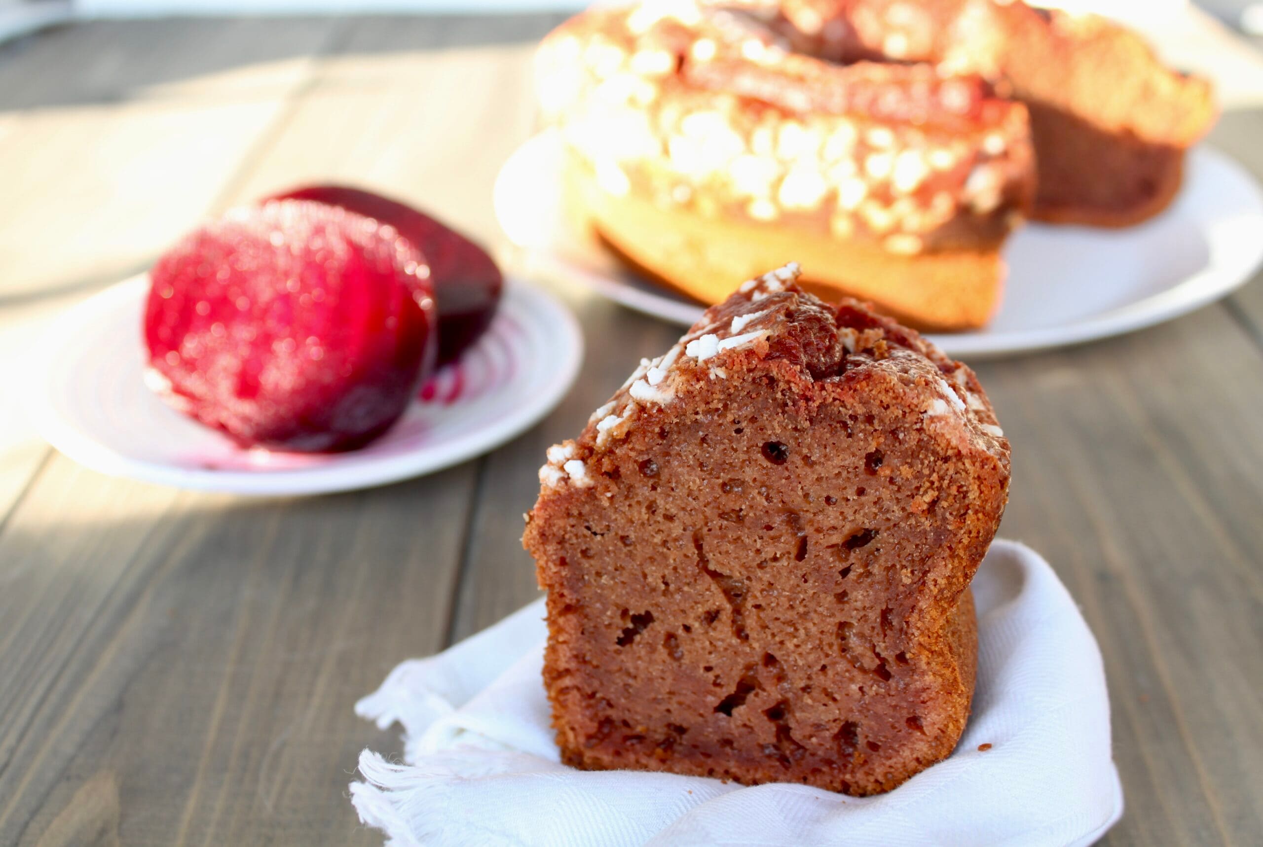 Gâteau moelleux sucré à la betterave