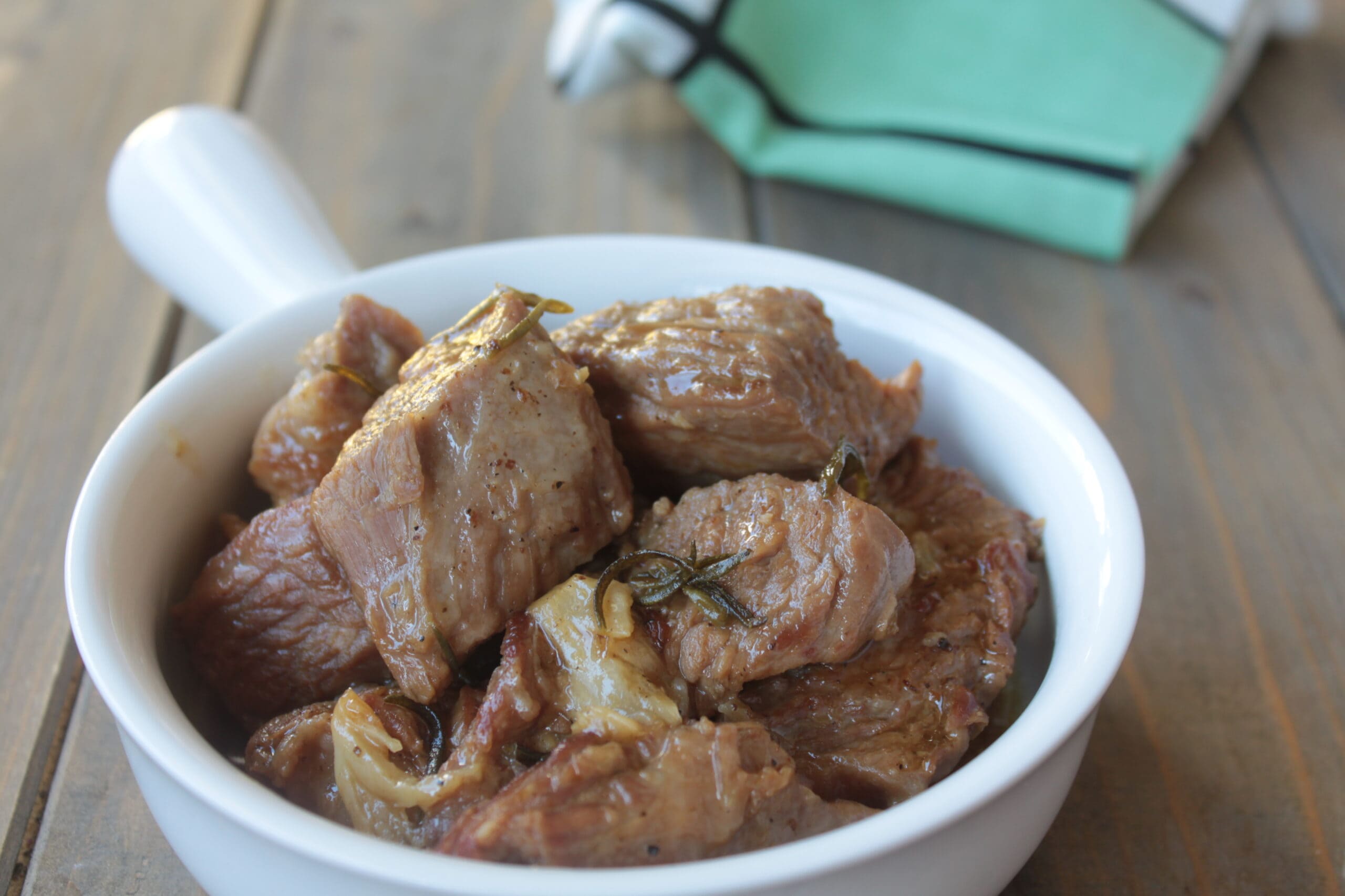 Ragoût de veau en blanc tendre et juteux