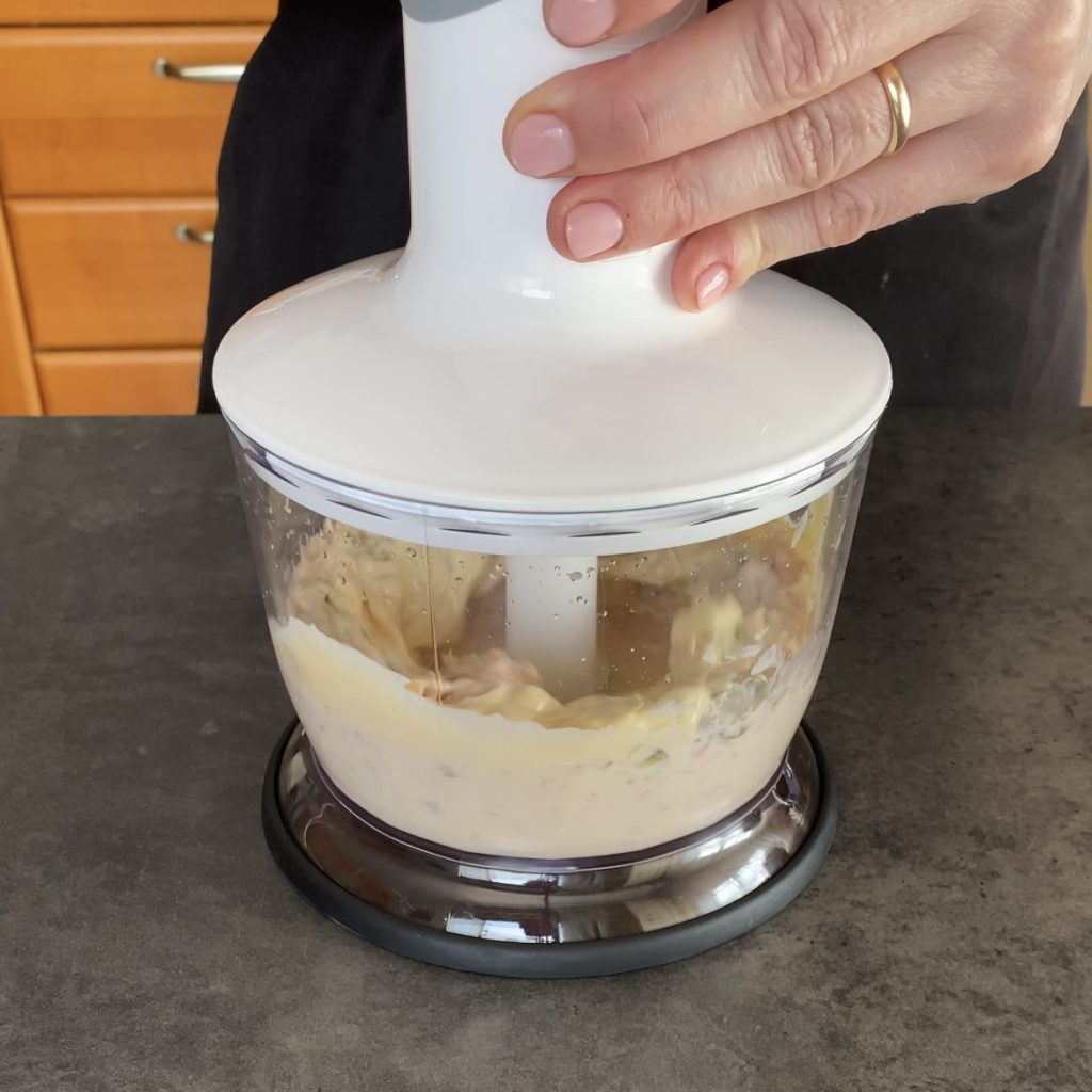 Oignons à la sauce au thon