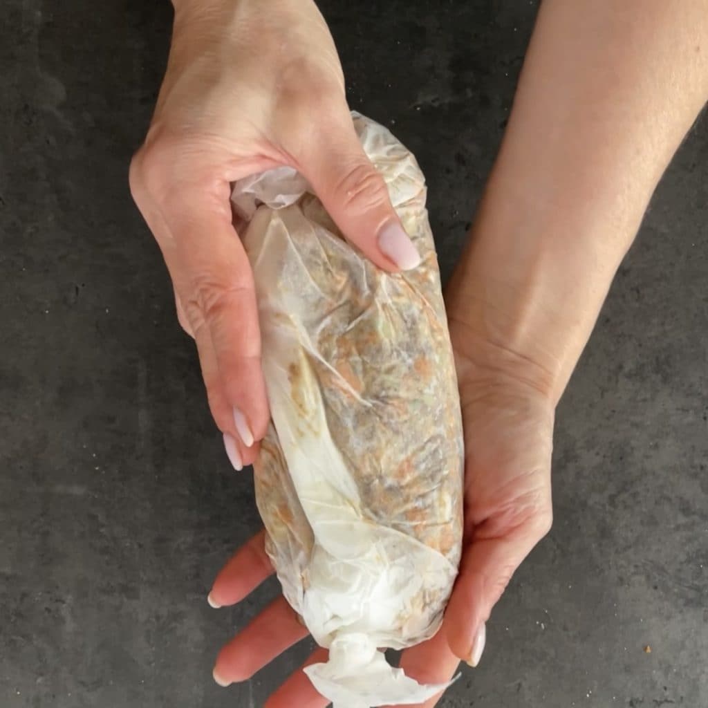 SUIVEZ-MOI sur ma page Facebook ou sur mon compte Instagram, Youtube et Pinterest, vous pouvez aussi vous inscrire à mon canal Whatsapp ou au canal Telegram pour recevoir GRATUITEMENT la recette du jour directement sur votre téléphone. Si vous le souhaitez, vous pouvez retourner à la page d'accueil et trouver de nouvelles idées pour vos plats.