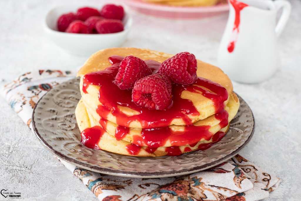 Pancakes avec blancs d'oeufs montés