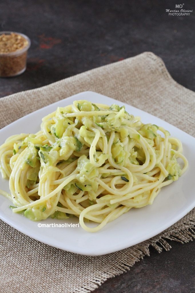 Pâtes aux courgettes et crème de coco