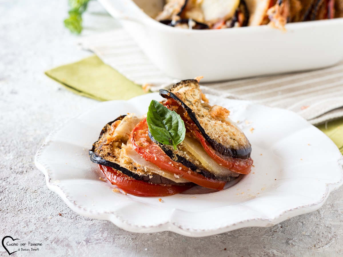 POMMES DE TERRE ET AUBERGINES GRATINÉES AU FOUR