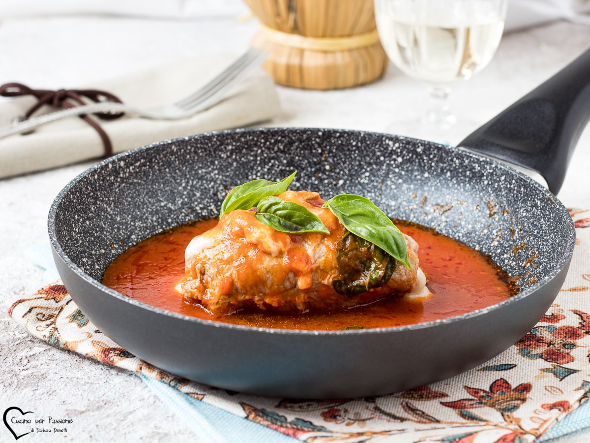 ROULADES DE VEAU À LA SAUCE