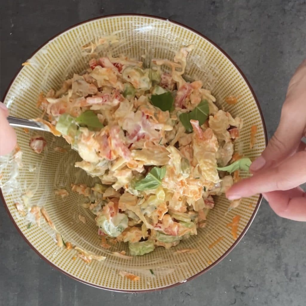Salade de poulet avec yaourt grec