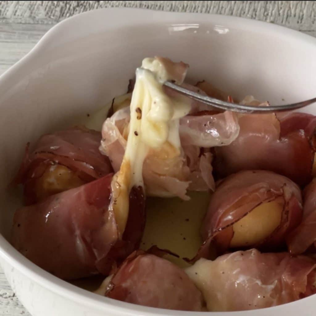 Scamorzes au four avec speck