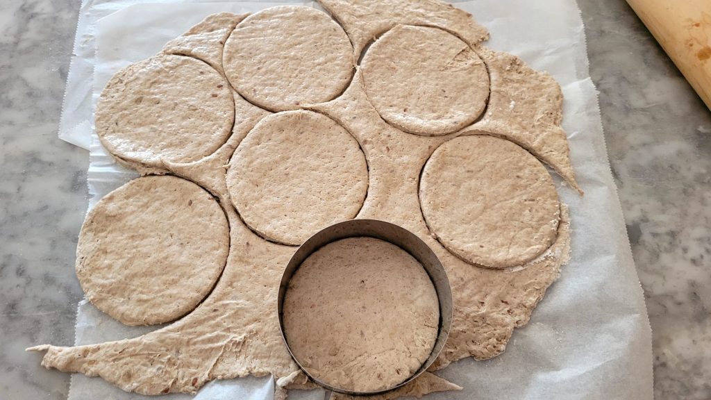 Mini-pizzas aux Multicéréales et Yaourt Grec dans la Friteuse à Air