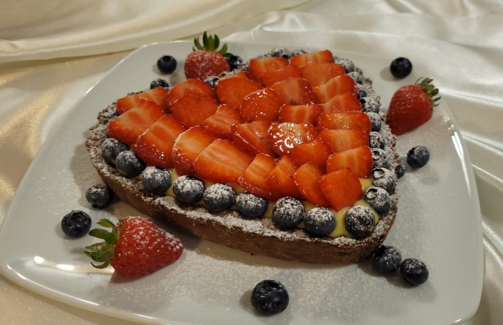 Tarte multicéréales, fruits et crème au citron à la friteuse à air