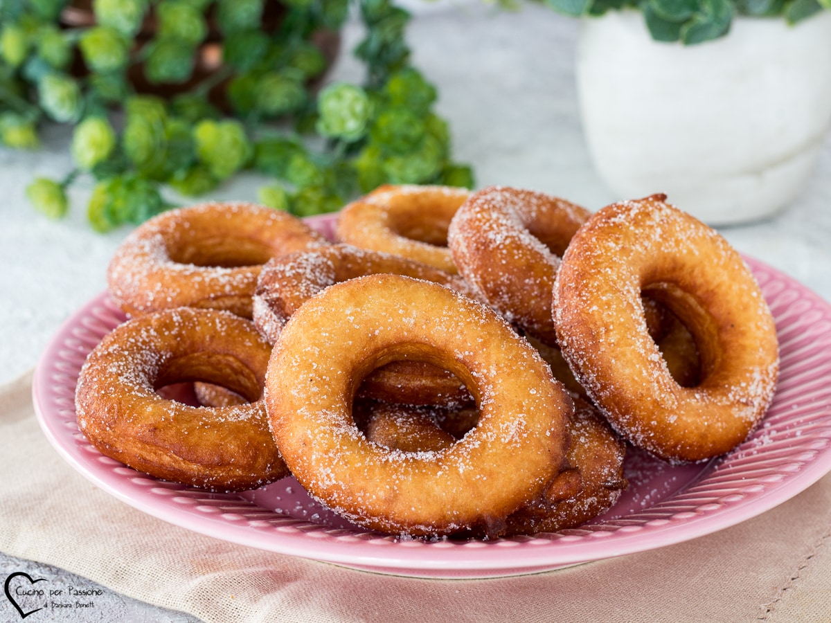 BEIGNETS DE POMMES DE TERRE FRITS très moelleux