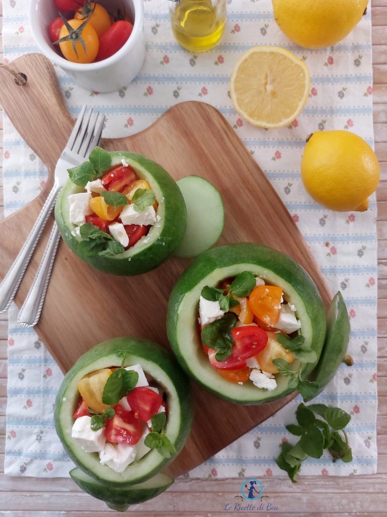 concombres farcis avec feta et tomates cerises