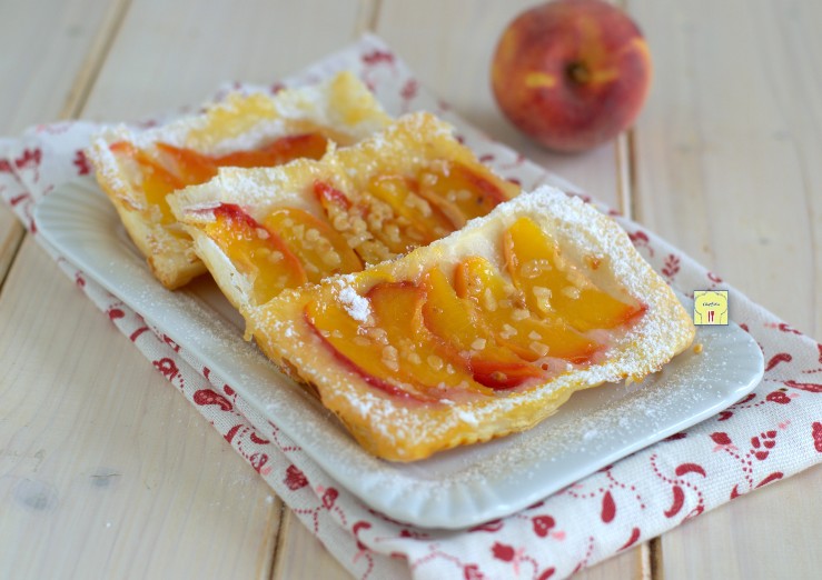 Feuilletés aux pêches