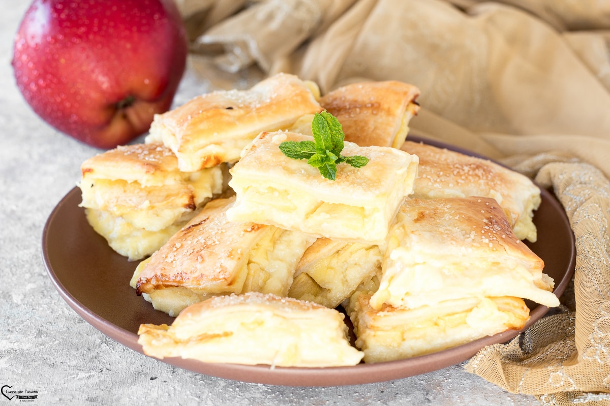 FEUILLETÉS AUX POMMES ET CRÈME