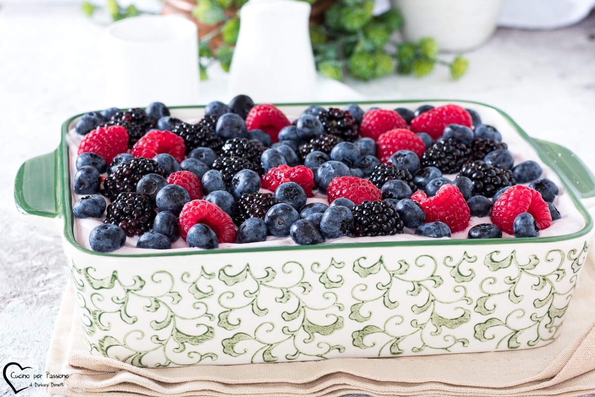 GÂTEAU AUX FRUITS DES BOIS ET MASCARPONE