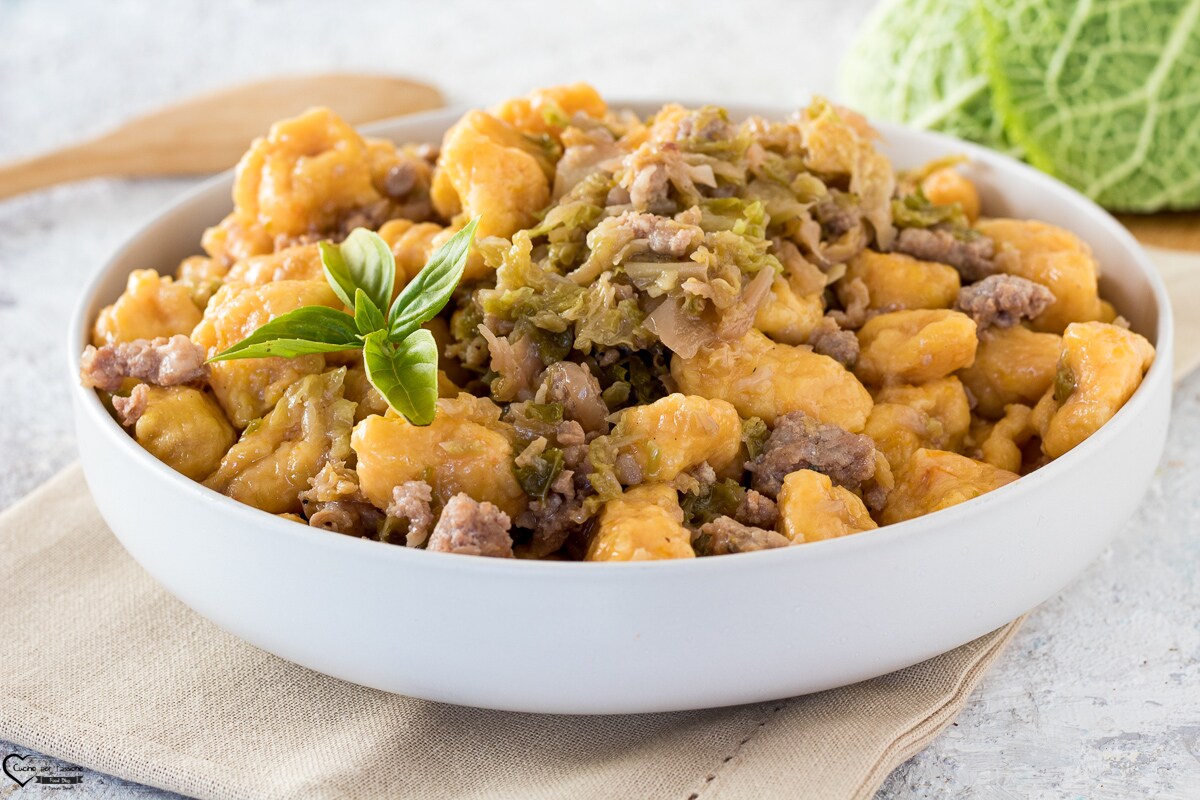 GNOCCHI POTIRON ET SAUCISSE AVEC CHOU