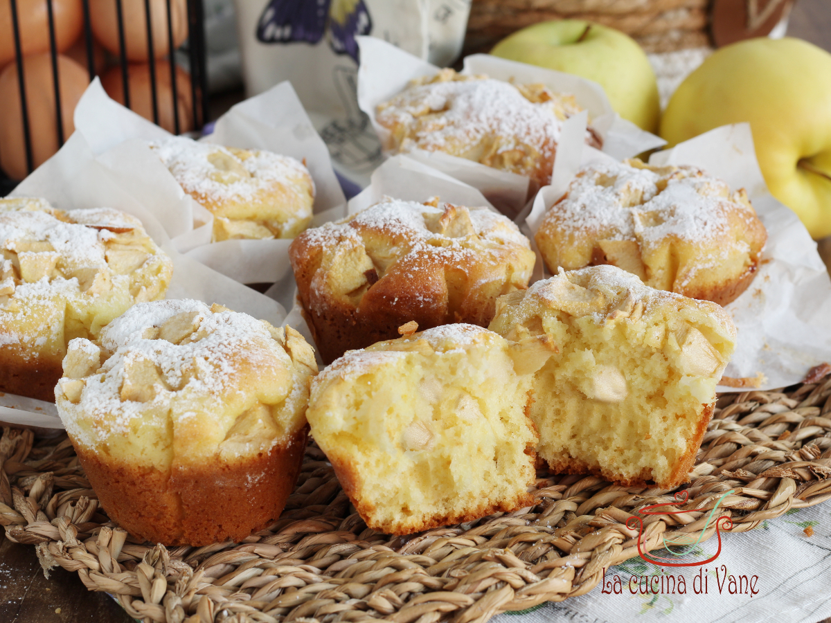 MUFFINS TRÈS MOELLEUX YOGOURT ET POMMES