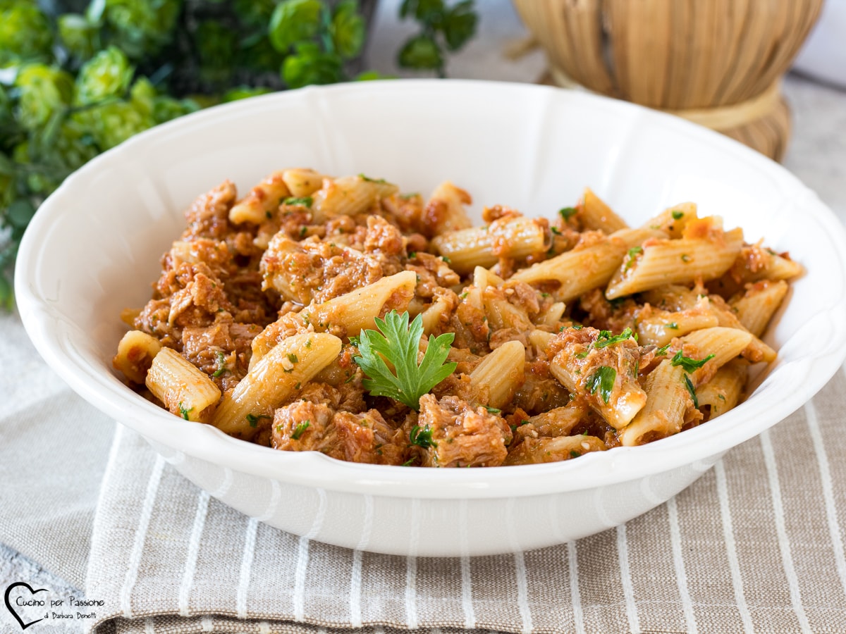 PÂTES AU THON ET TOMATES SÉCHÉES