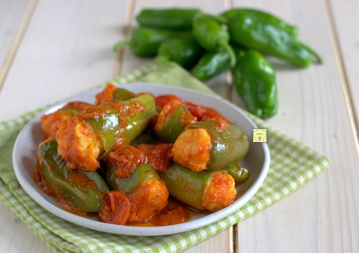 Piments verts farcis à la napolitaine