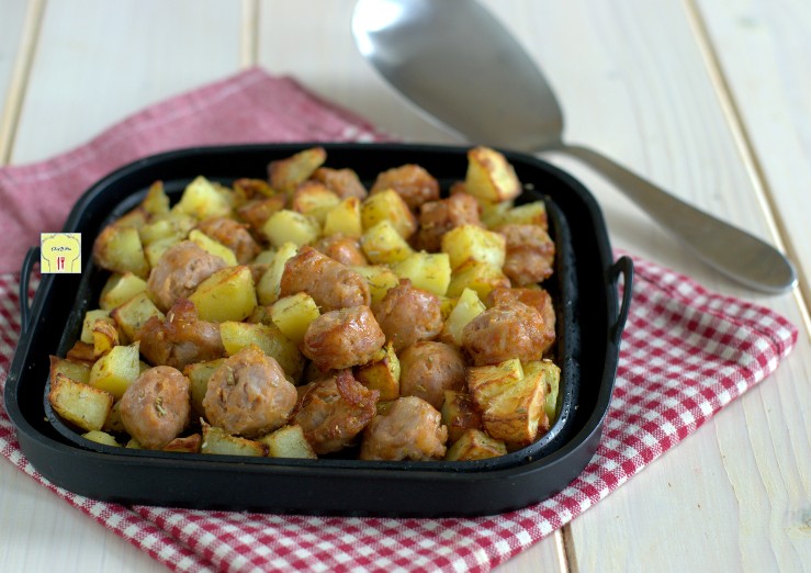 Saucisse et pommes de terre à la friteuse à air