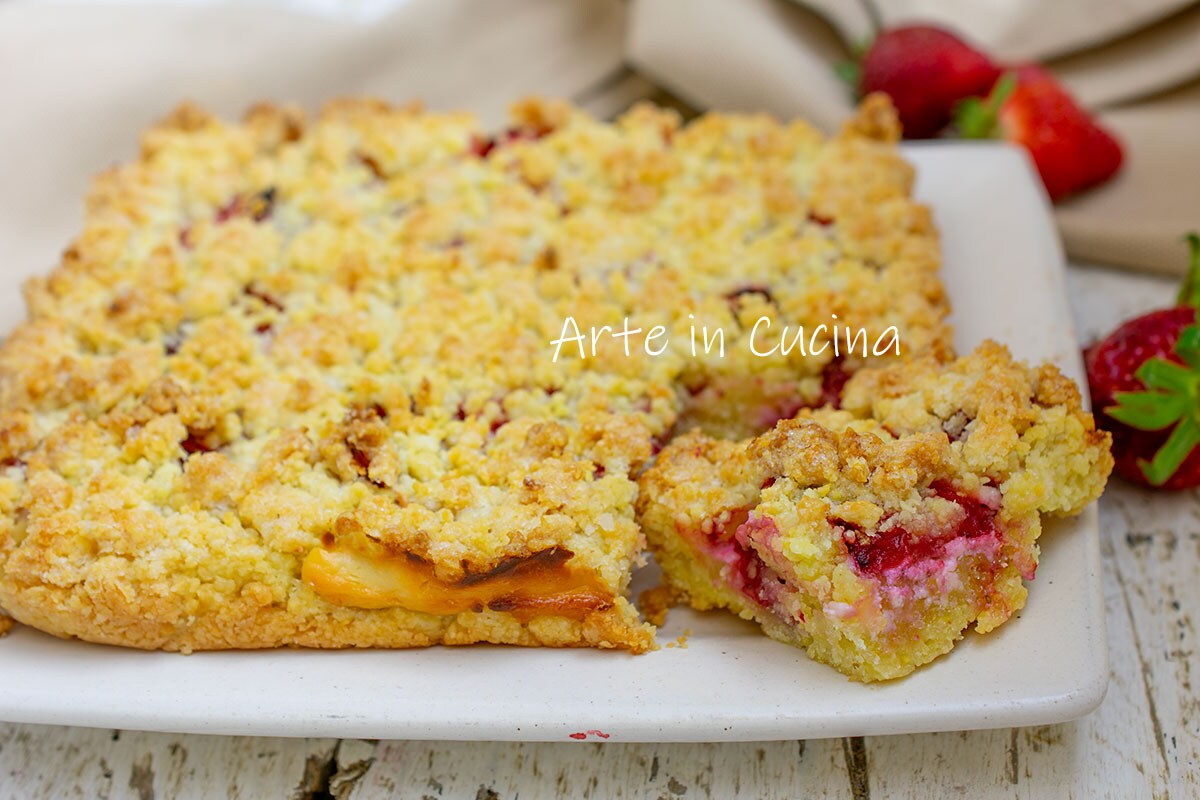 TARTE CRUMBLE avec fraises et ricotta