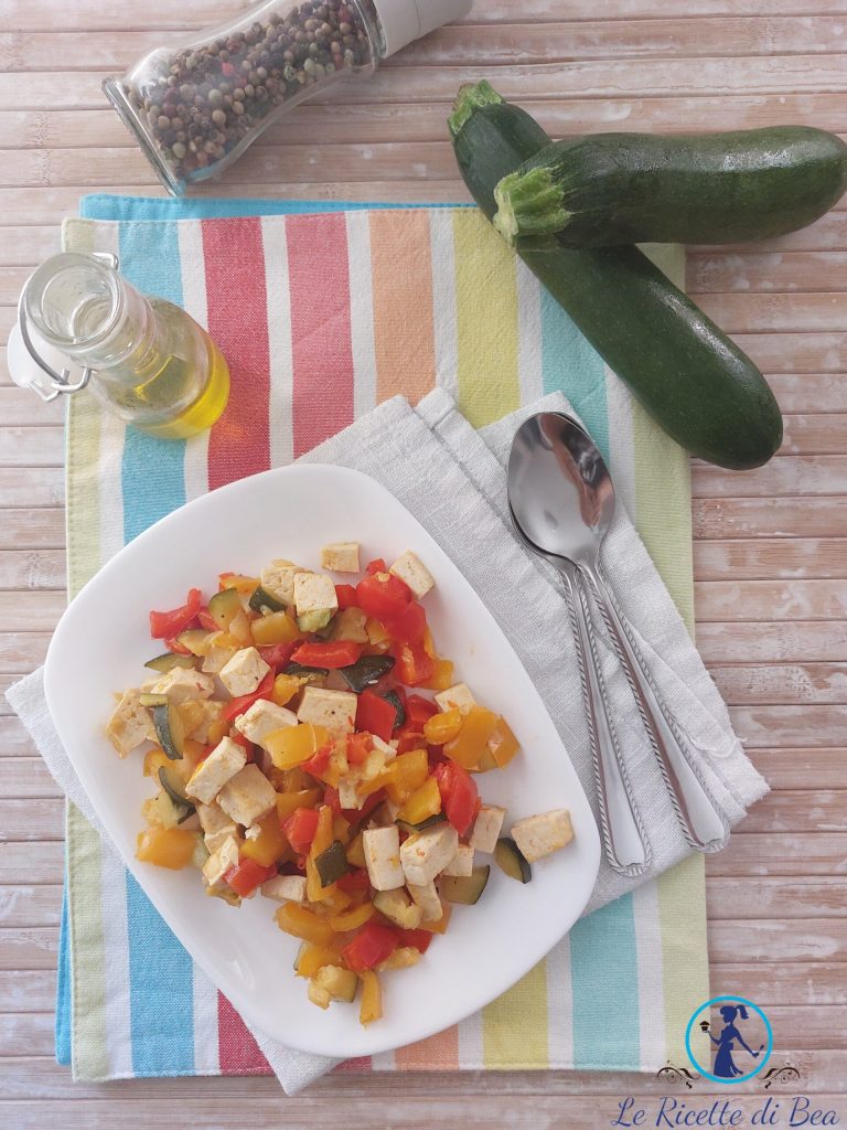 tofu à la poêle avec légumes sautés