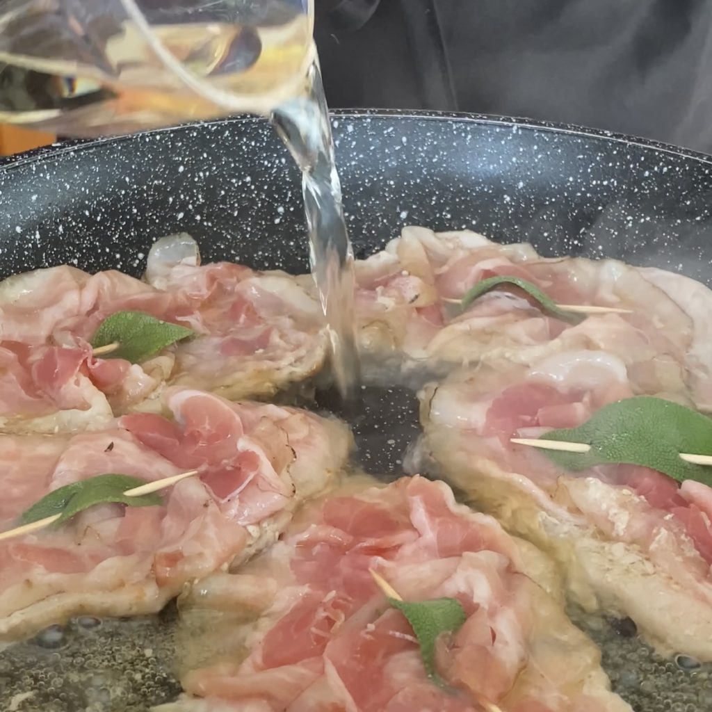 tranches de veau à la poêle tendres avec lard