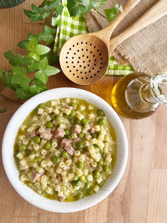 Pâtes aux pois congelés et jambon
