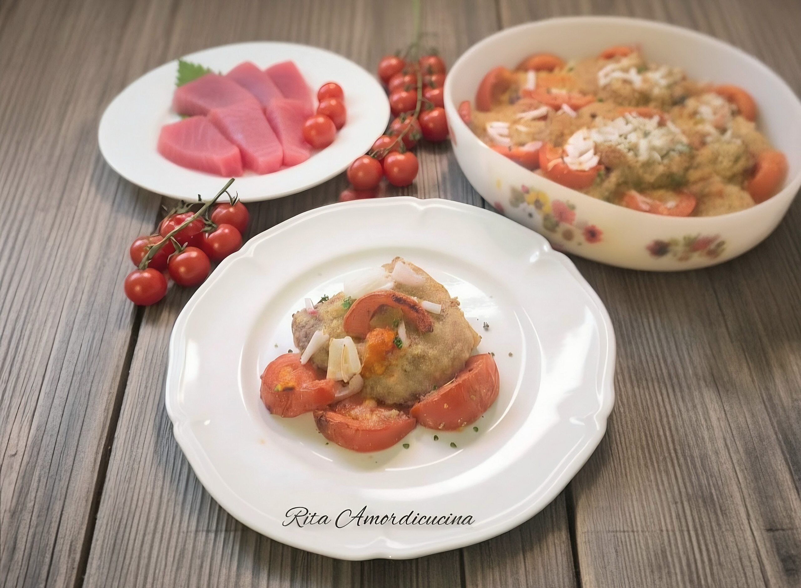 Thon gratiné au four avec des tomates