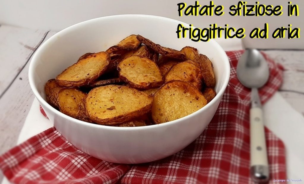 Pommes de terre savoureuses à la friteuse à air