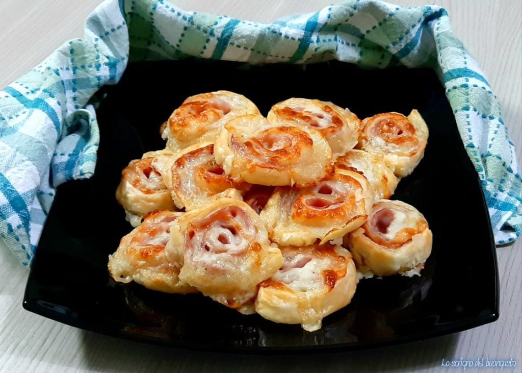 Rouleaux de jambon cuit et provola