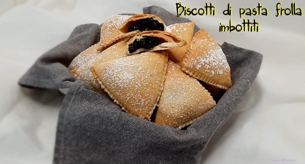 Biscuits de pâte sablée fourrés