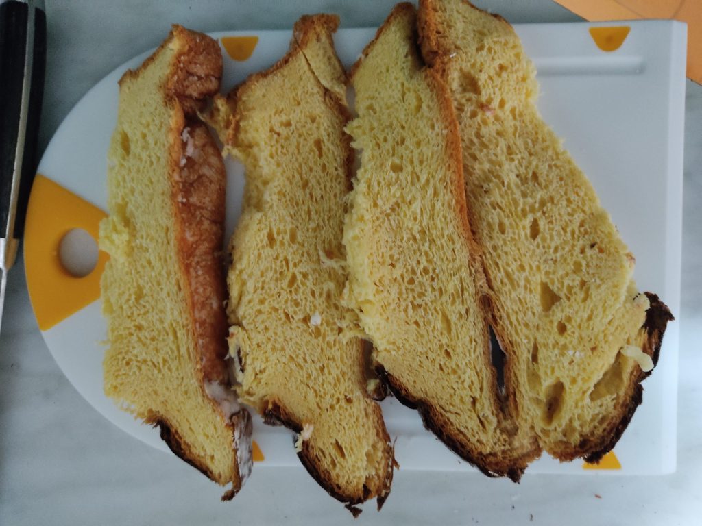 Rouleau de pandoro à la Nutella et à la crème pâtissière