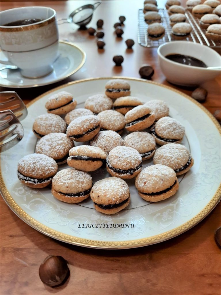 Baci di dama aux noisettes