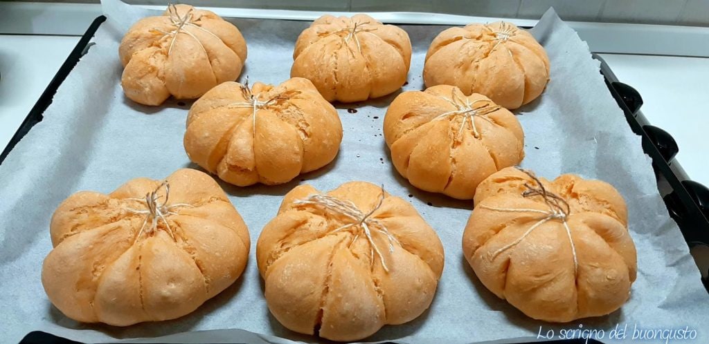 Petits pains au lait et à la citrouille