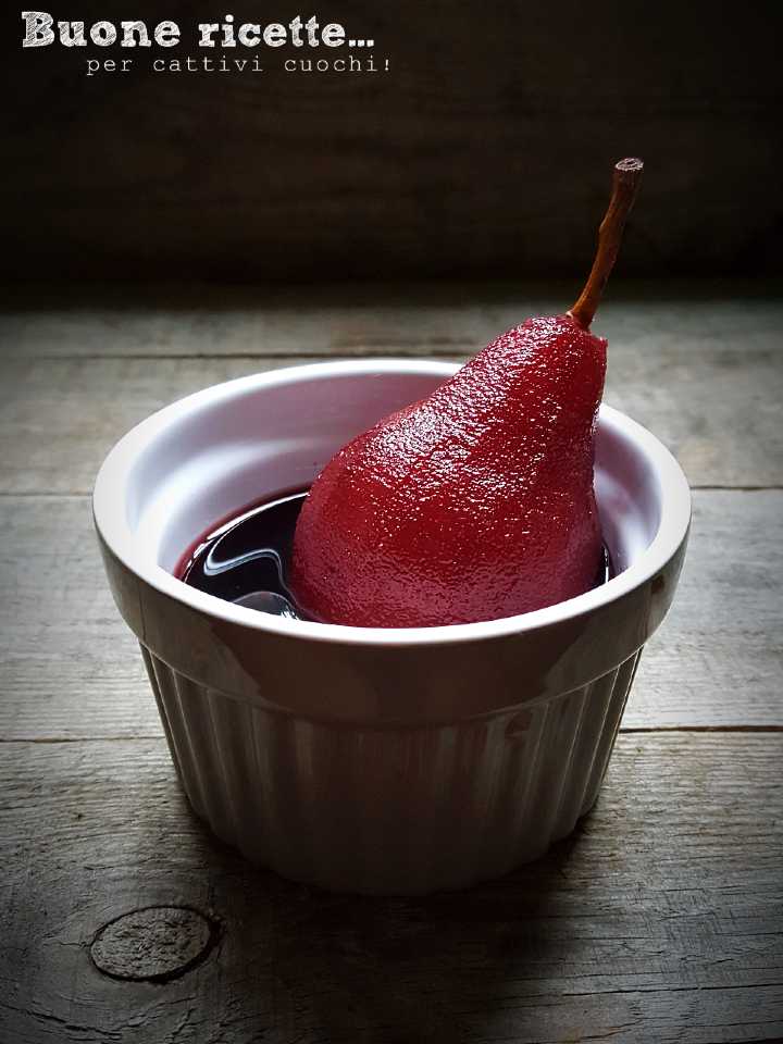 Poires au vin rouge voici comment les préparer