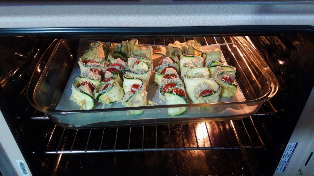 Brochettes d'espadon, courgettes et tomates cerises