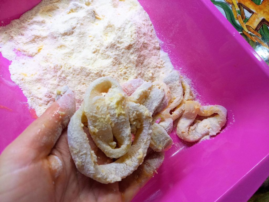 Comment faire la friture de calamars à la Messinaise
