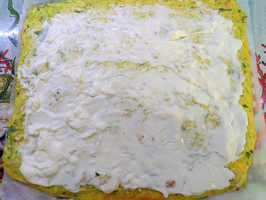 Roulé d'omelette aux courgettes légères