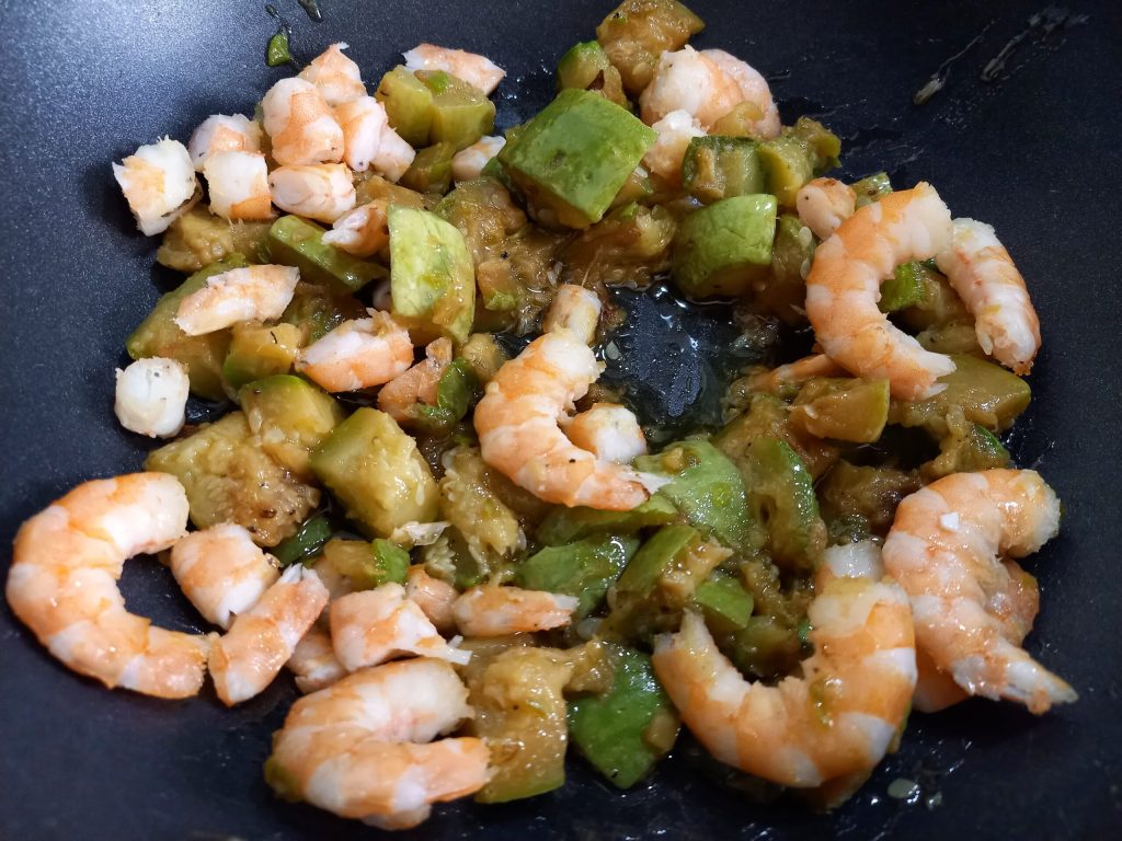 Spaghetti légers aux courgettes et crevettes géantes