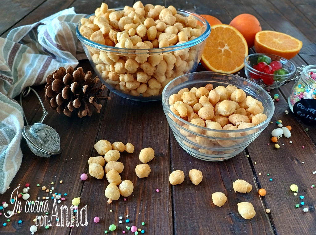 Struffoli, la recette parfaite pour les faire avec une friteuse à air, frits ou au four