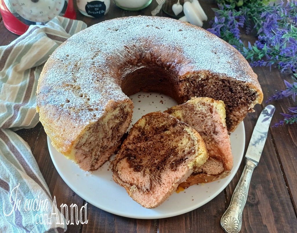 Gâteau marbré à la crème anglaise
