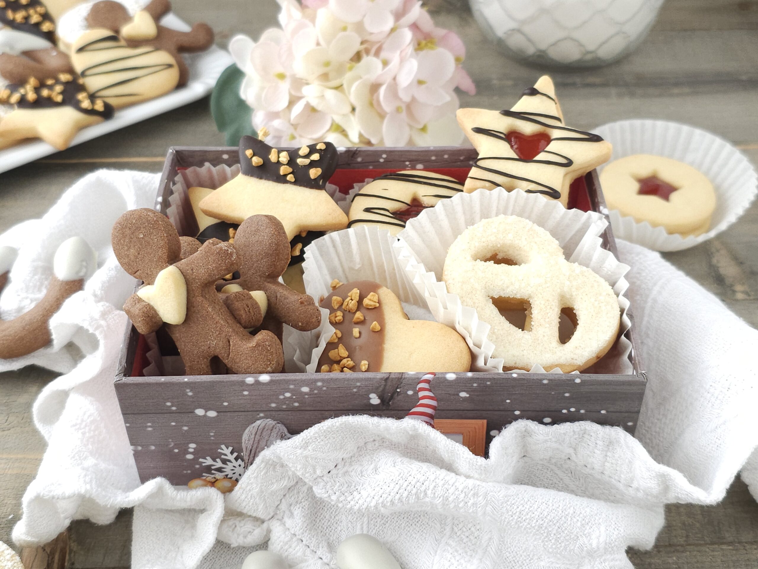 Boîte de biscuits assortis, une seule pâte