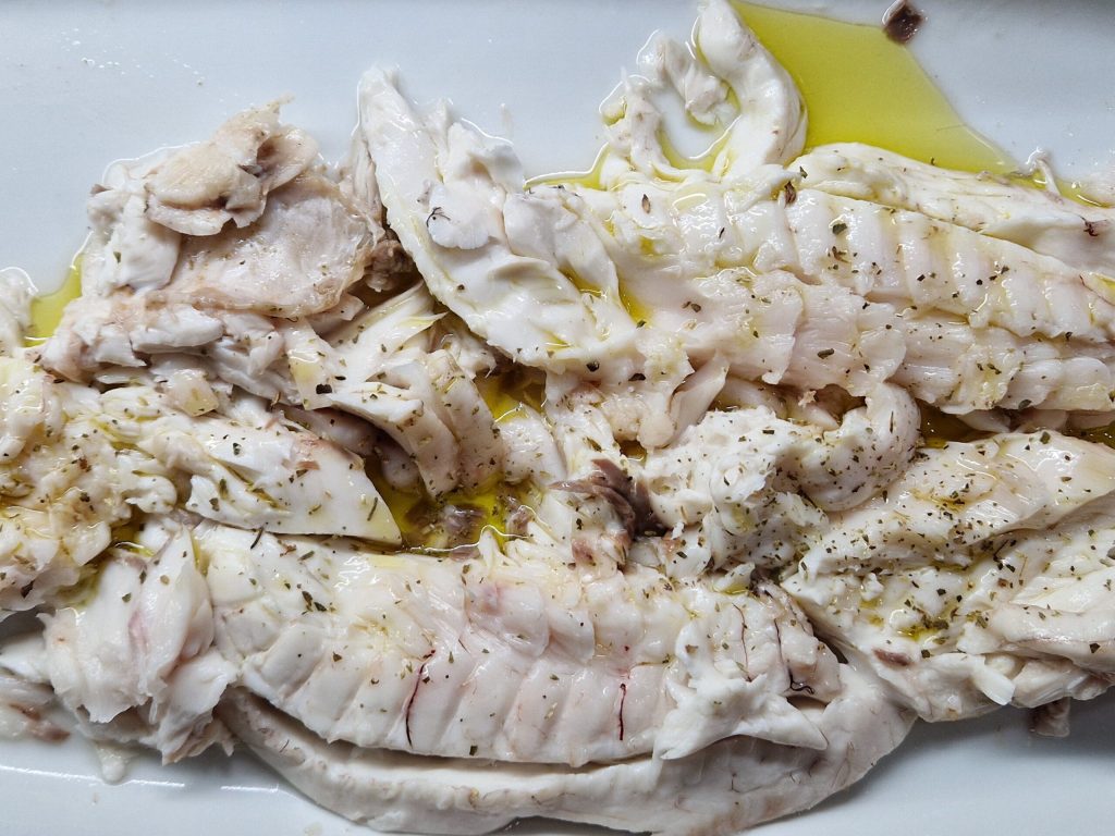 Comment cuire le poisson en croûte de sel 