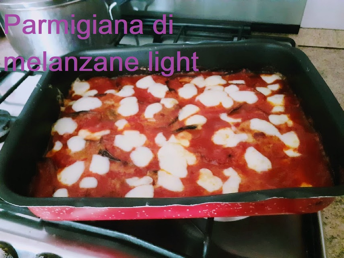 Parmigiana d&rsquo;aubergines frites dans la friteuse à air light