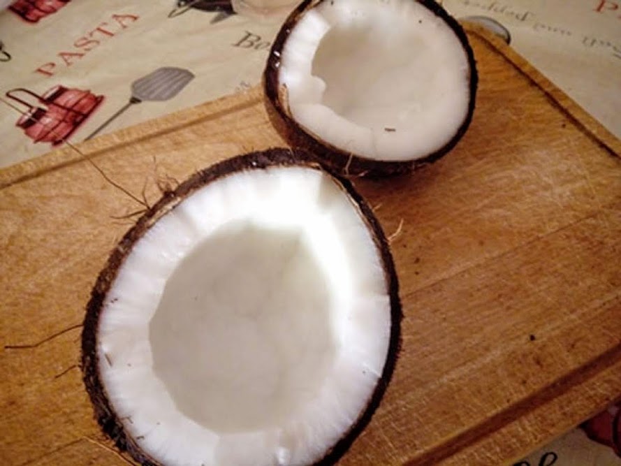 69235794_2262426360522226_4247604007272448000_nComment-ouvrir-la-noix-de-coco-facilement.jpg